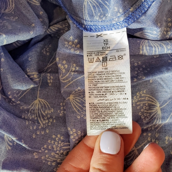 Old Navy Periwinkle Blue Pintuck Swing Tunic Long Sleeve Floral Mini Dress NWOT - Picture 6 of 16